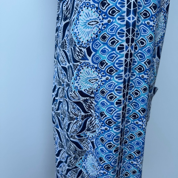 Lilly Pulitzer Blue and White V-Neck Mermaid Tail Print Dress Size 4 - Picture 5 of 15